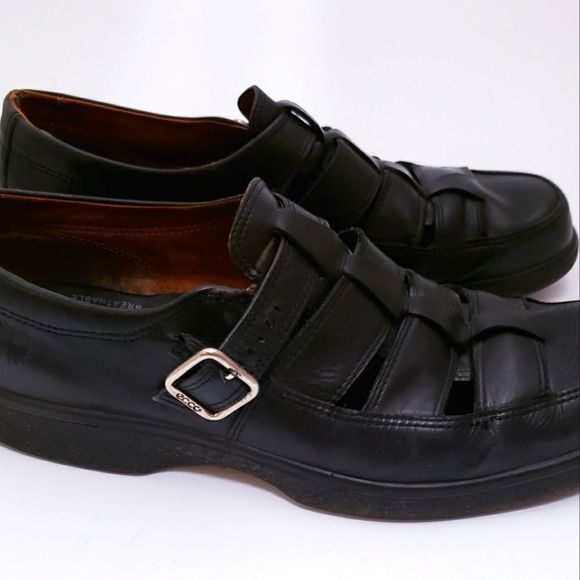 ecco breathable shoes